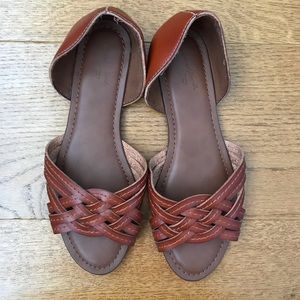 Universal threads co sandals